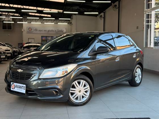 CHEVROLET ONIX 1.0 MPFI JOY 8V FLEX 4P MANUAL CHEVROLET ONIX 1.0 MPFI JOY 8V FLEX 4P MANUAL